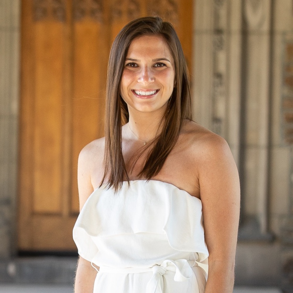 Meet your Posher, Izzy